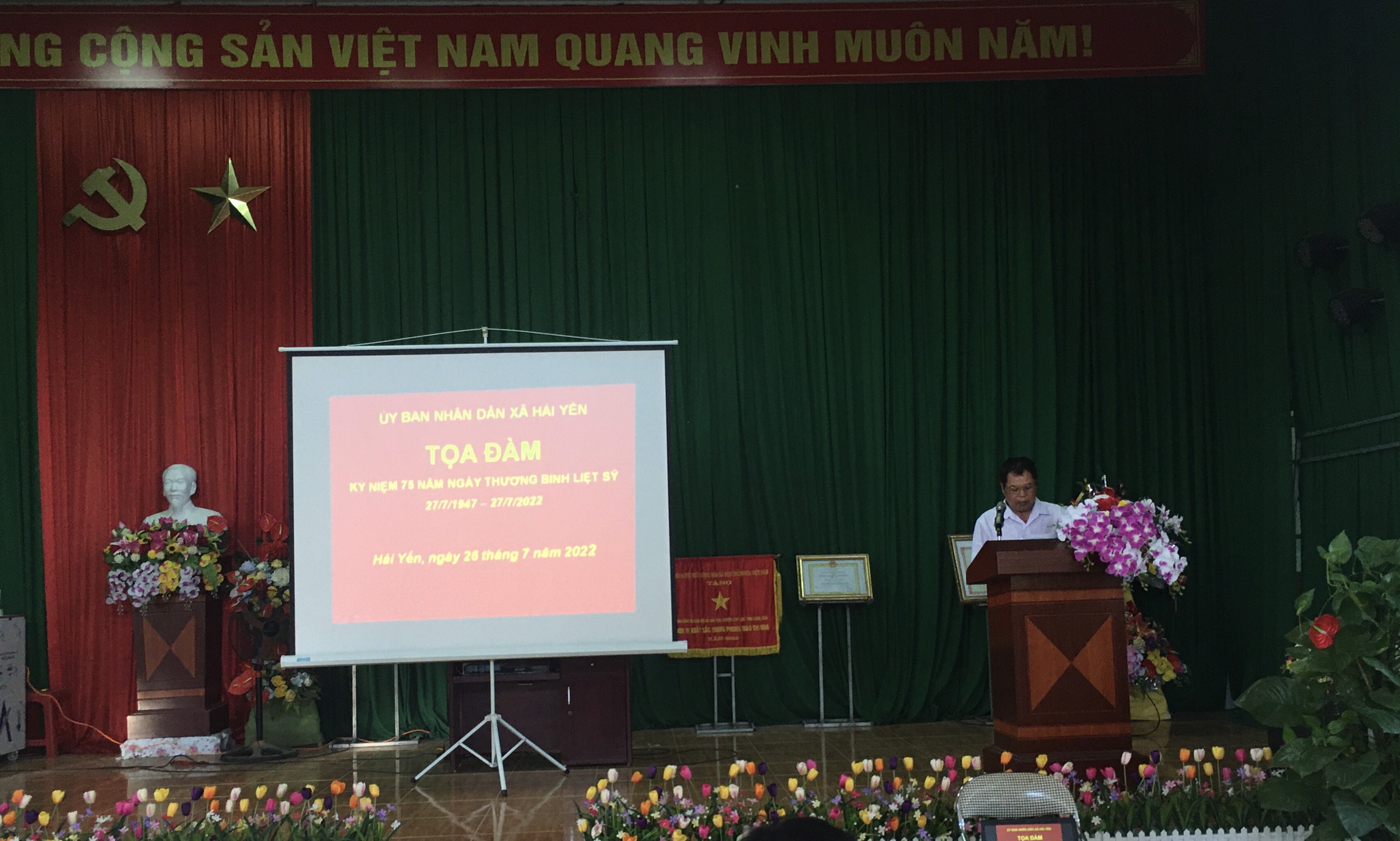 đồng chí Lý Mạnh Hưng – Phó chủ tịch UBND xã đã ôn lại truyền thống vẻ vang của ngày thương binh liệt sỹ 27 tháng 7