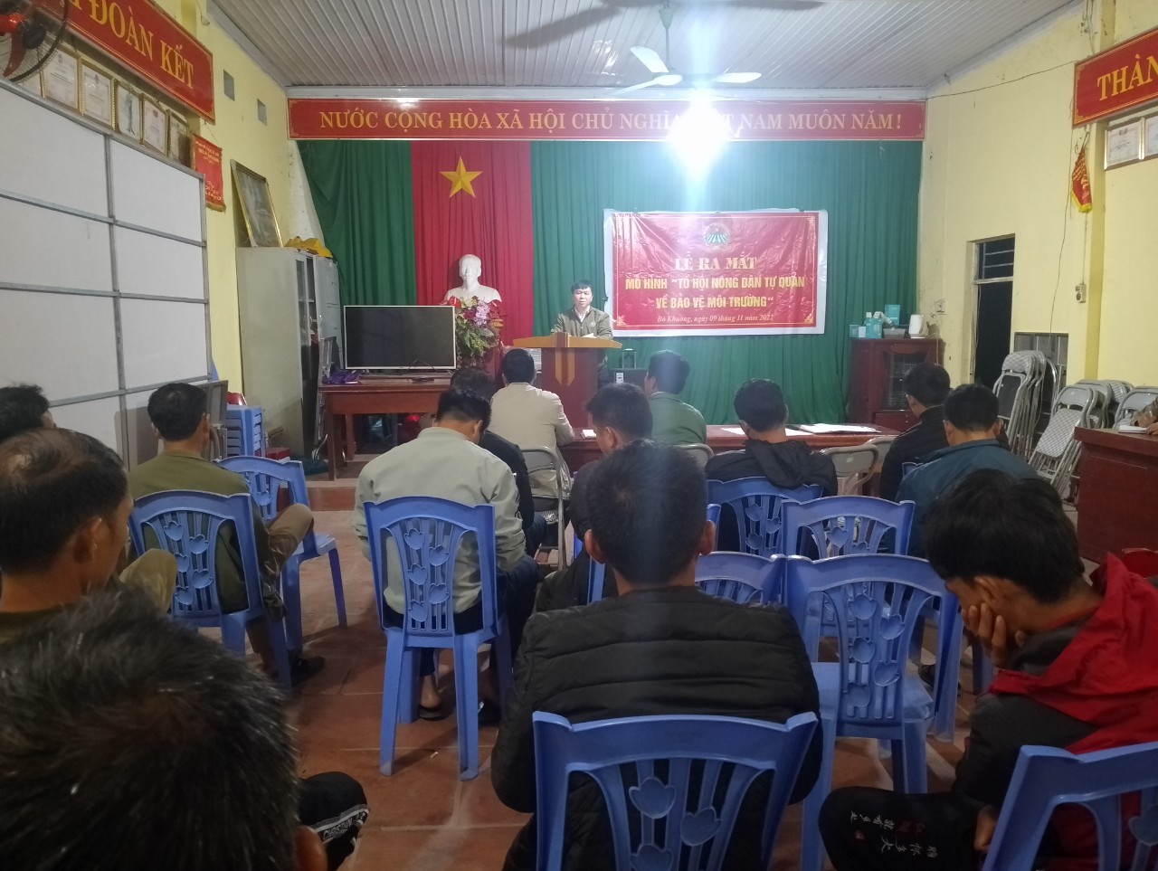 Lễ ra mắt mô hình "Tổ hội nông dân tự quản về bảo vệ môi trường" xóm Bó Khuông, thôn Tồng Riền
