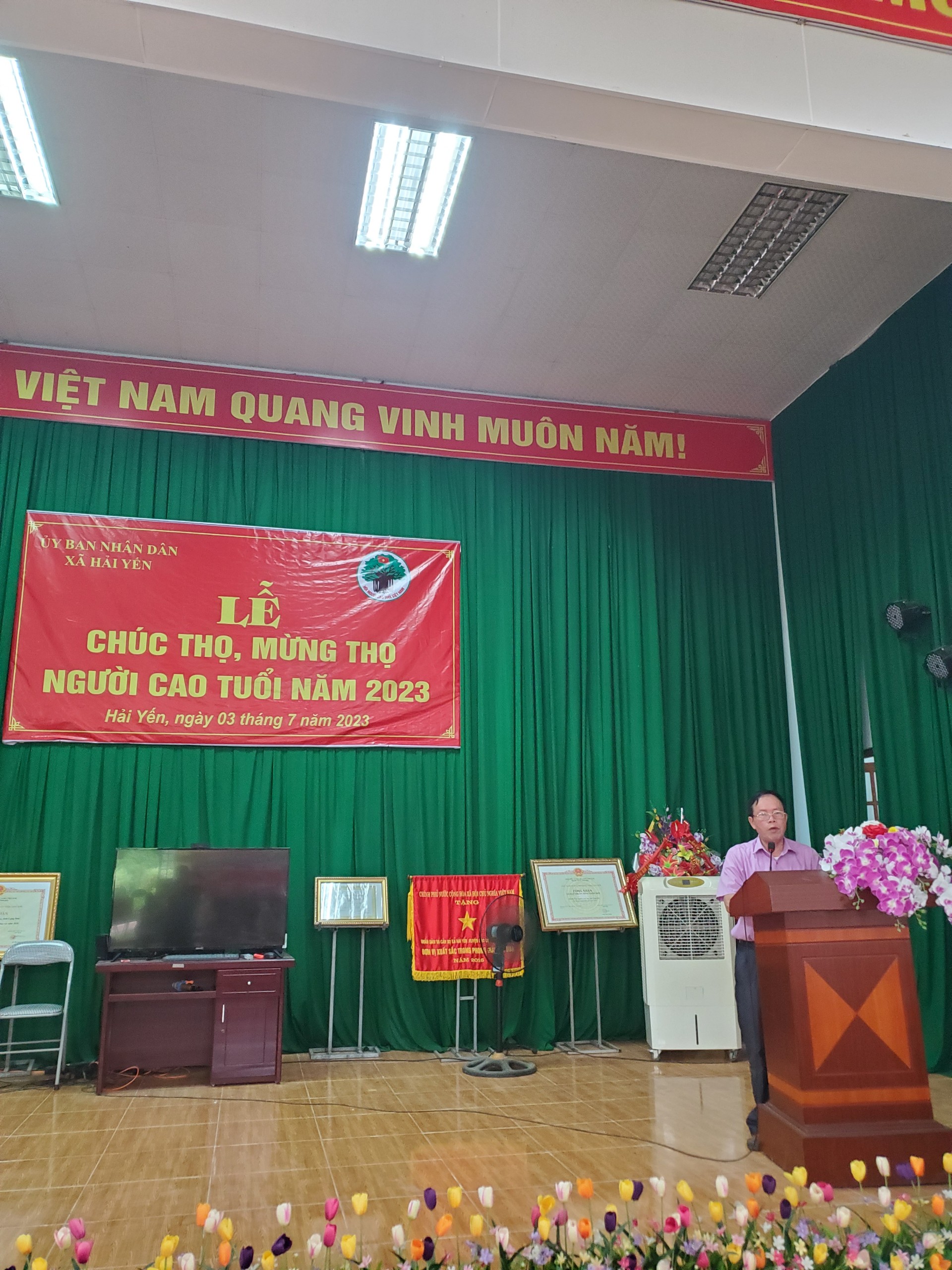 Đ/c Hứa Xuân Dương - Bí thư Đảng ủy, Chủ tịch UBND xã Hải Yến